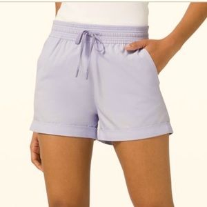 Lululemon cuffed drawstring shorts